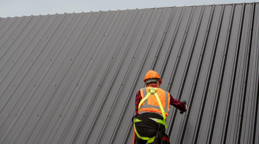 Expert Emergency Roof Repairs services in Wheelwright, KY